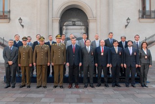 Superintendente de la SEC firma acuerdo para combatir el robo de cables del tendido eléctrico