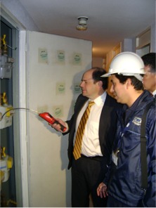 Ministerio de Energía y SEC inician campaña para renovar sellos verdes en edificios