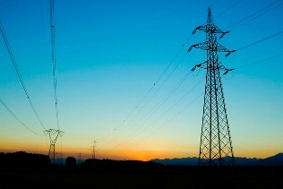 Vecinos de Curicó y Paillaco serán los primeros en recibir compensaciones por Blackout de Marzo de 2010