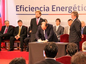 Superintendente Ávila destaca beneficio de etiquetado de eficiencia para televisores