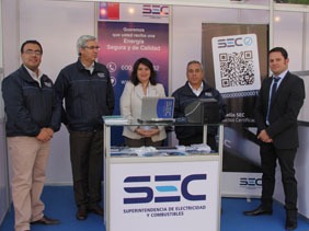 SEC participa en Feria del Consumidor y muestra avances en la atención de usuarios