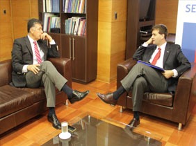 Superintendente Ávila entrega antecedentes sobre productos riesgosos al SERNAC