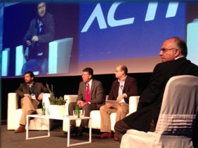 Superintendente Ávila expone modelo de gestión de atención ciudadana de la SEC