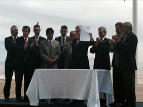 Superintendente Ávila participa en promulgación de Leyes Eléctricas, en planta eólica de Calama