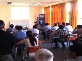 Funcionarios de SEC Maule se reúnen con nuevos instaladores eléctricos de la zona