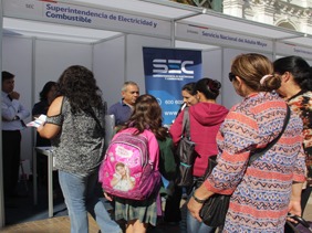 SEC participa en Feria del Consumidor entregando recomendaciones a usuarios