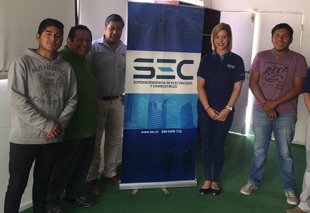 SEC Arica y Parinacota capacita a funcionarios municipales para recibir reclamos de usuarios