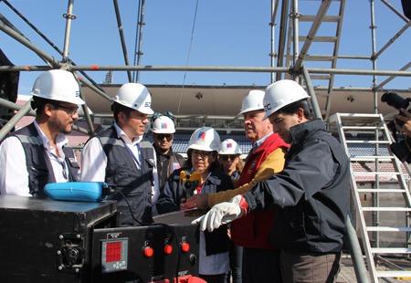 Seremi de Salud RM, SEC y Alcalde de Ñuñoa inspeccionan Estadio Nacional y  montaje de Santiago Urbano Electrónico (SUE)