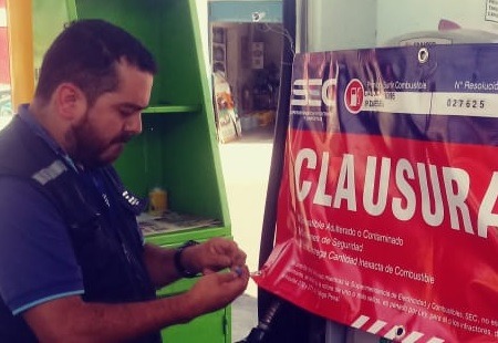 SEC clausura bencinera de El Bosque por deficiente calidad de sus gasolinas