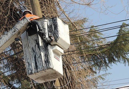 SEC instruye a CGE el pago de compensaciones a 24 mil clientes tras corte de luz ocurrido en febrero