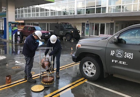 Con presencia de Carabineros SEC Araucanía fiscaliza estación de servicio denunciada por calidad del combustible