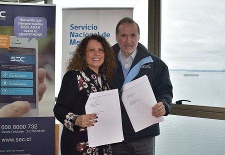 SEC y Dirección Regional del Sename firman convenio para un uso seguro de los energéticos en Los Lagos