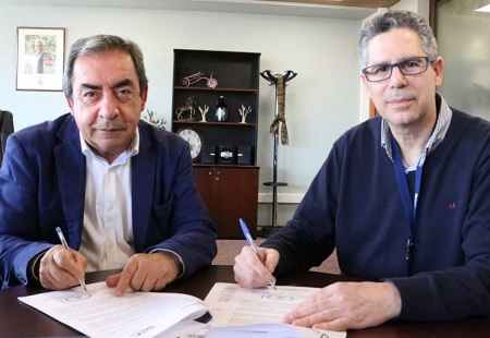 SEC Los Ríos y municipio de San José de la Mariquina suscriben convenio para recibir reclamos de vecinos