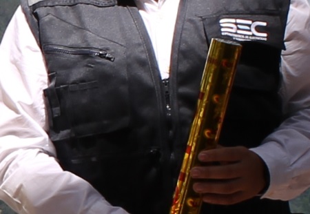 SEC llama a evitar el uso de cotillón metálico cerca de las redes eléctricas para prevenir cortes de luz