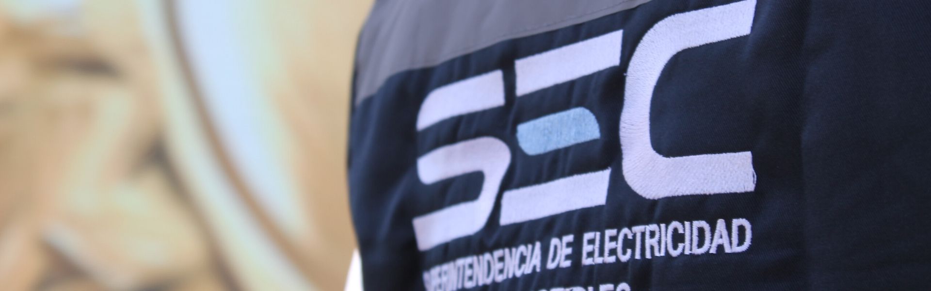 SEC capacita a funcionarios municipales de Camarones y Putre para recibir reclamos vinculados al uso de los energéticos