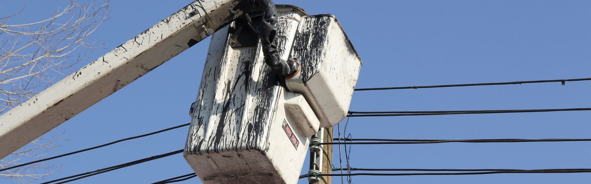 SEC Ñuble instruye a eléctricas adoptar medidas para entregar un suministro continuo ante aviso de viento y lluvia