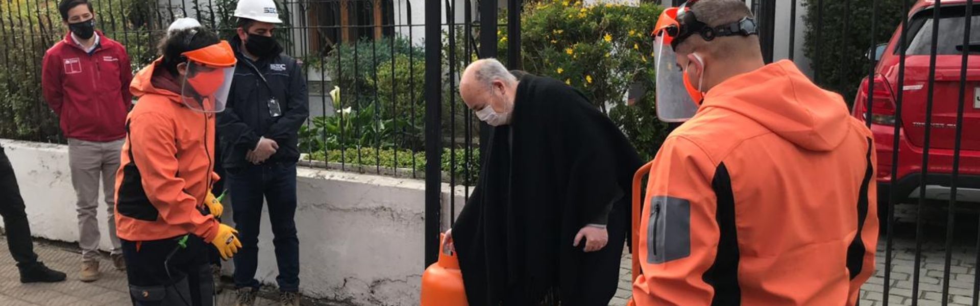 Subsecretario de Energía y Superintendente SEC encabezan fiscalización de entrega de “balones de gas” en pandemia