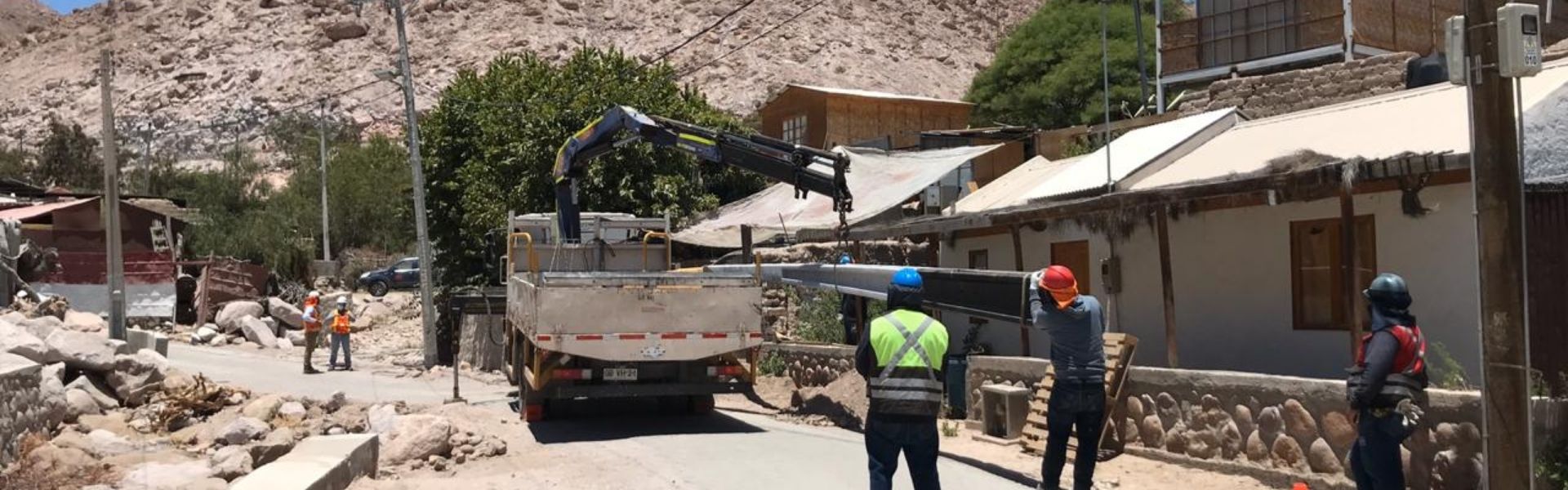 SEC Arica y Parinacota fiscaliza ejecución de planes de acción instruidos a eléctrica para entregar un suministro continuo a vecinos de Camarones