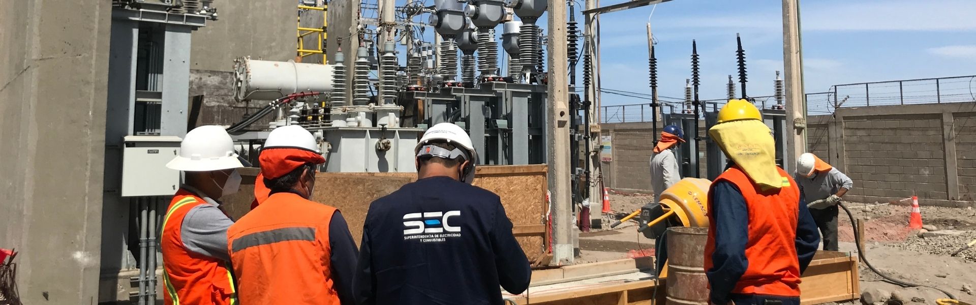 SEC Arica y Parinacota fiscaliza operación de subestaciones eléctricas de la región para entregar un suministro continuo y seguro