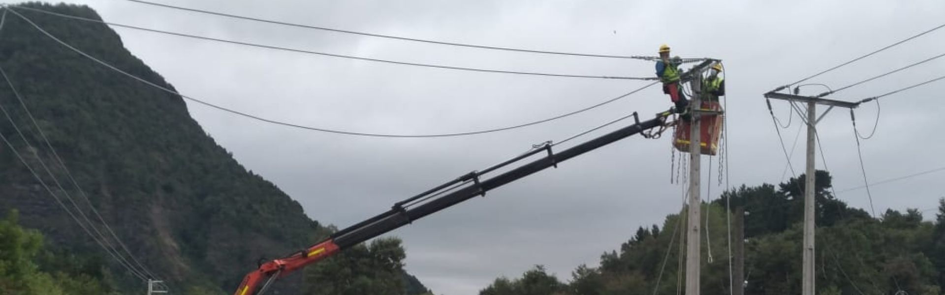 SEC Los Ríos fiscaliza en Lago Ranco trabajos instruidos a SAESA para entregar un suministro continuo