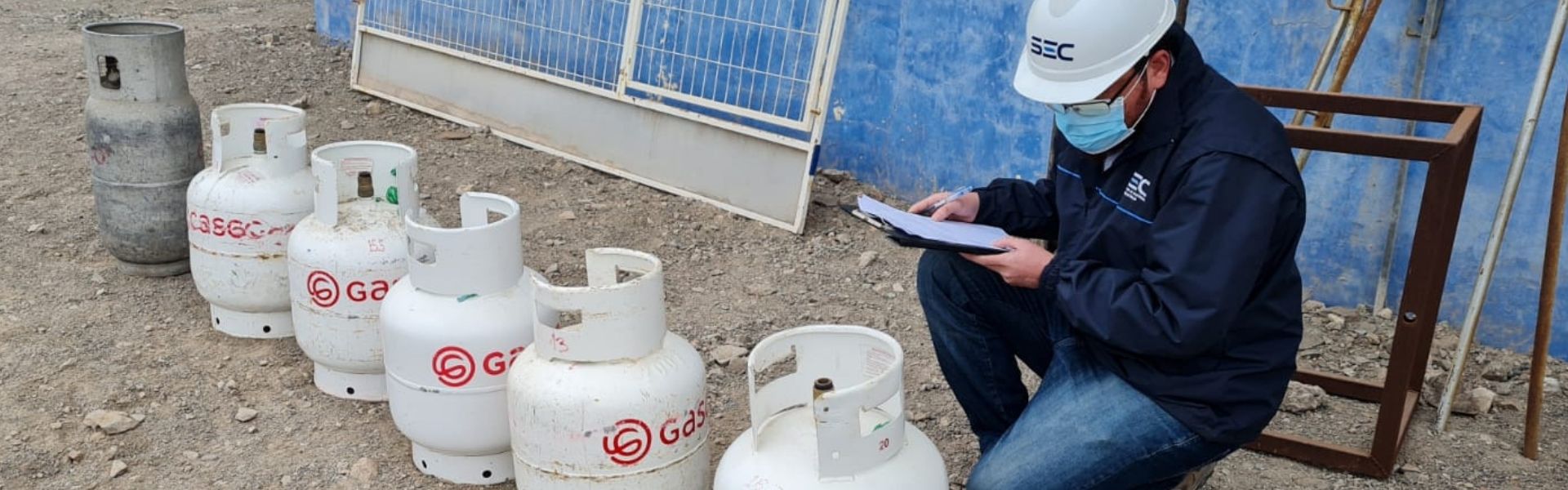 SEC Atacama fiscaliza seguridad de cilindros de gas en centro de distribución de Gasco de Copiapó