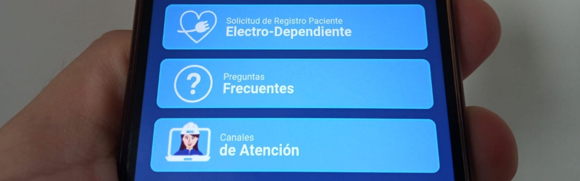 SEC Araucanía recuerda a la comunidad que desde sus celulares pueden reportar cortes de luz