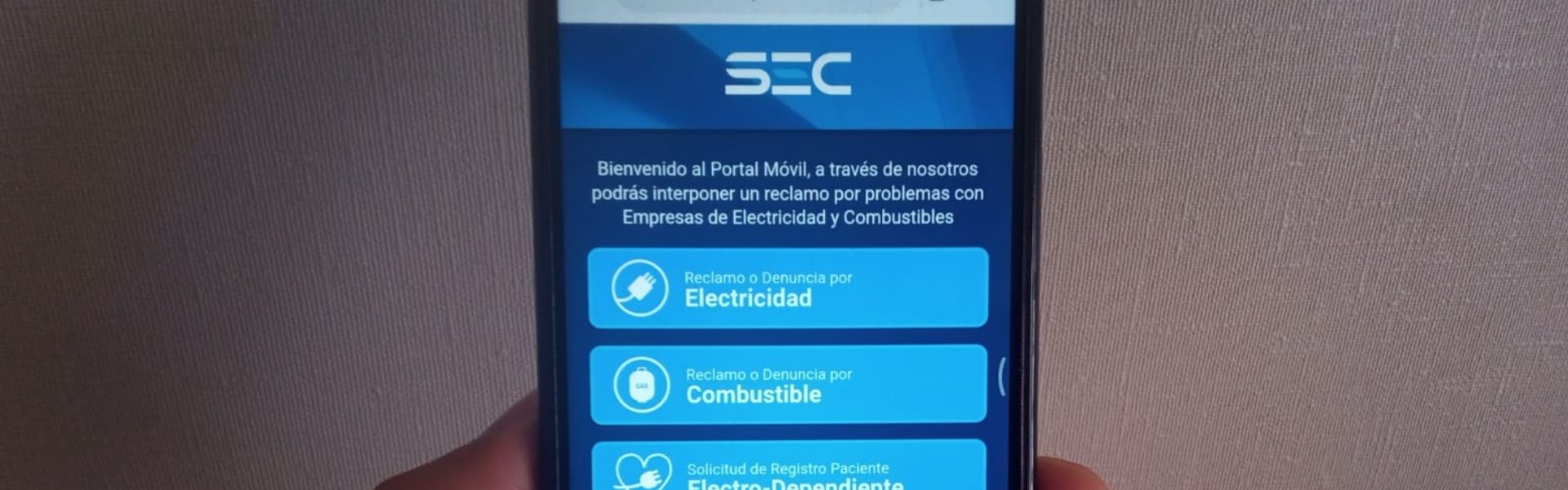 SEC Valparaíso recuerda a la comunidad que desde sus celulares pueden reportar cortes de luz