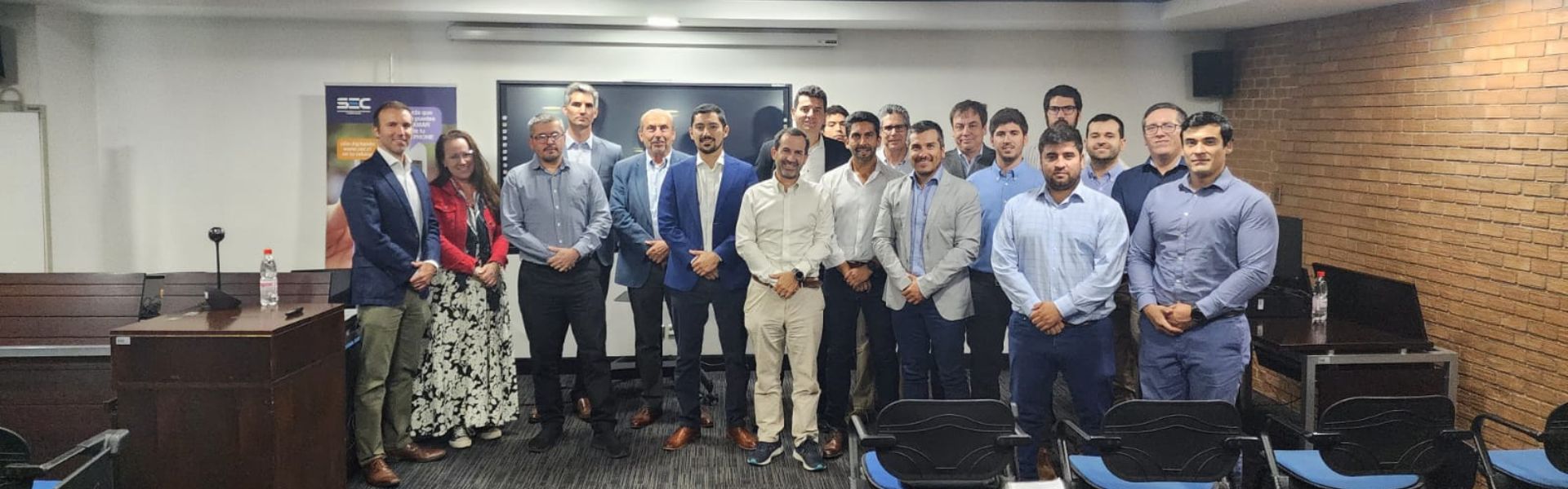 SEC y Ministerio de Energía lanzan comité que regula aspectos de seguridad para la electromovilidad