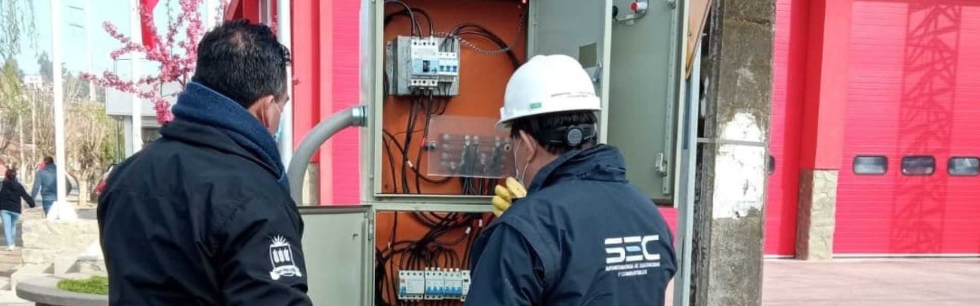 SEC Aysén oficia a los municipios de la región para que se cumpla la normativa eléctrica en fondas y ramadas