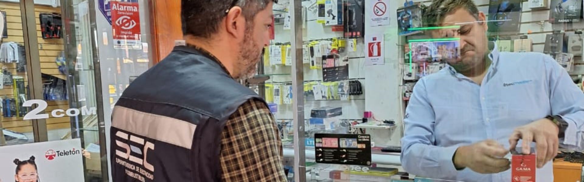 SEC Atacama fiscaliza que venta de productos en locales comerciales de Copiapó tengan el SELLO SEC