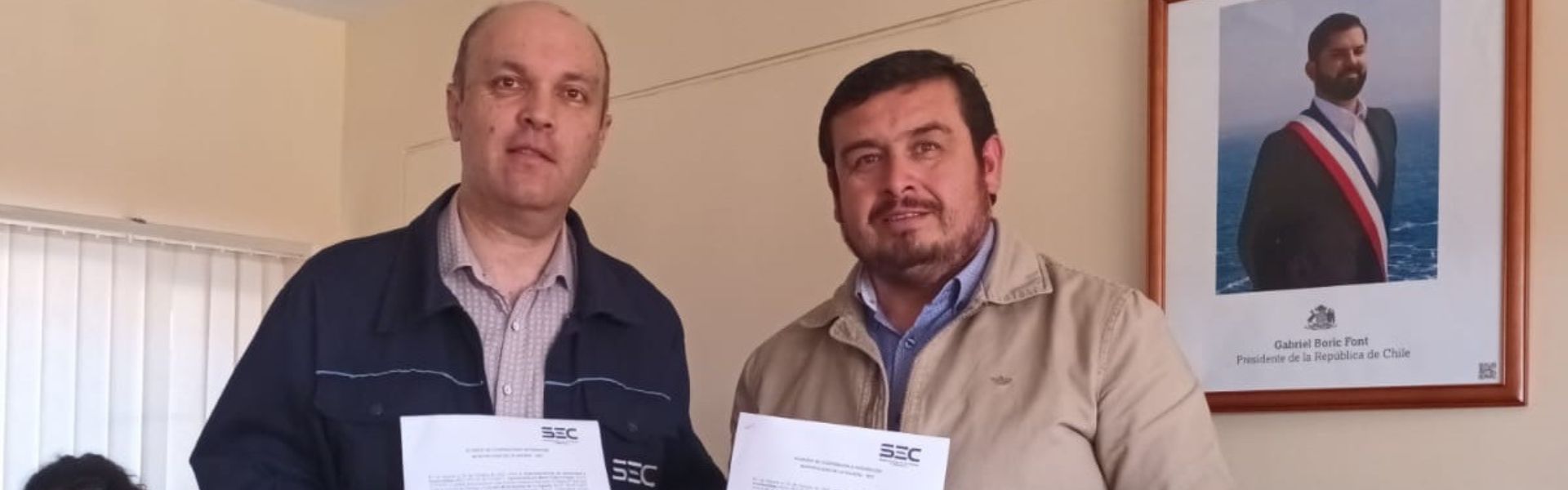 SEC Coquimbo y La Higuera firman convenio que permite a la comunidad reportar sus dudas y reclamos en el municipio