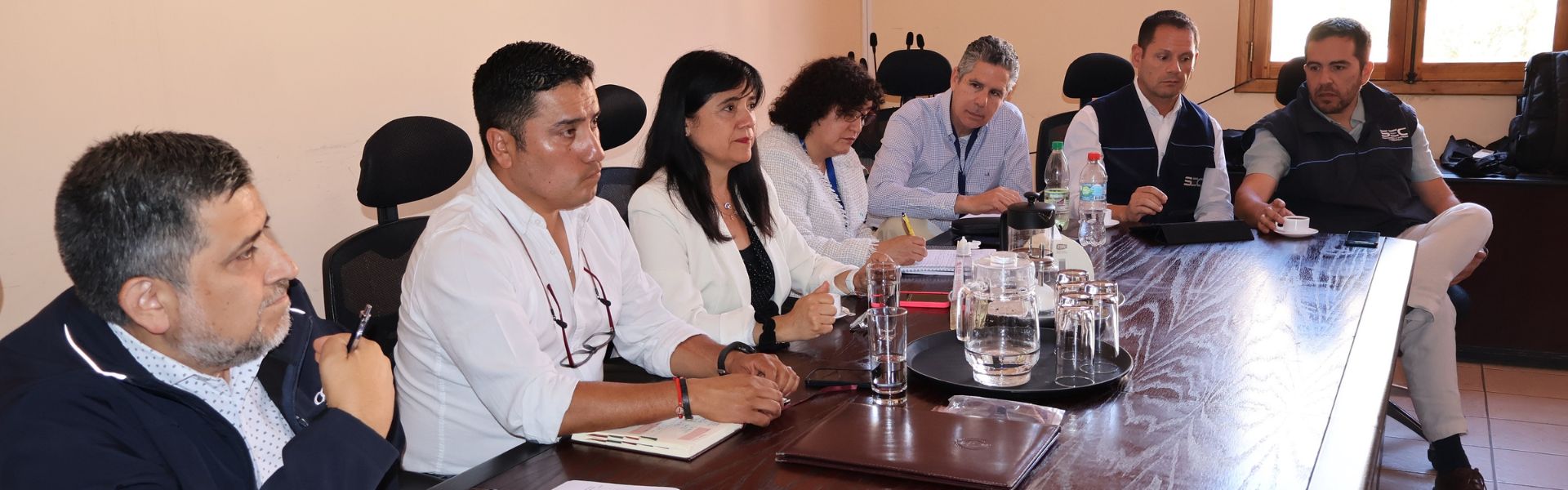 Superintendenta SEC se reúne con dirigentes vecinales y de servicios sanitarios rurales de la Región de Coquimbo
