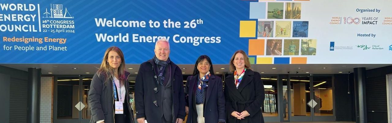 Superintendenta SEC participa en encuentro mundial sobre desafíos energéticos en Países Bajos