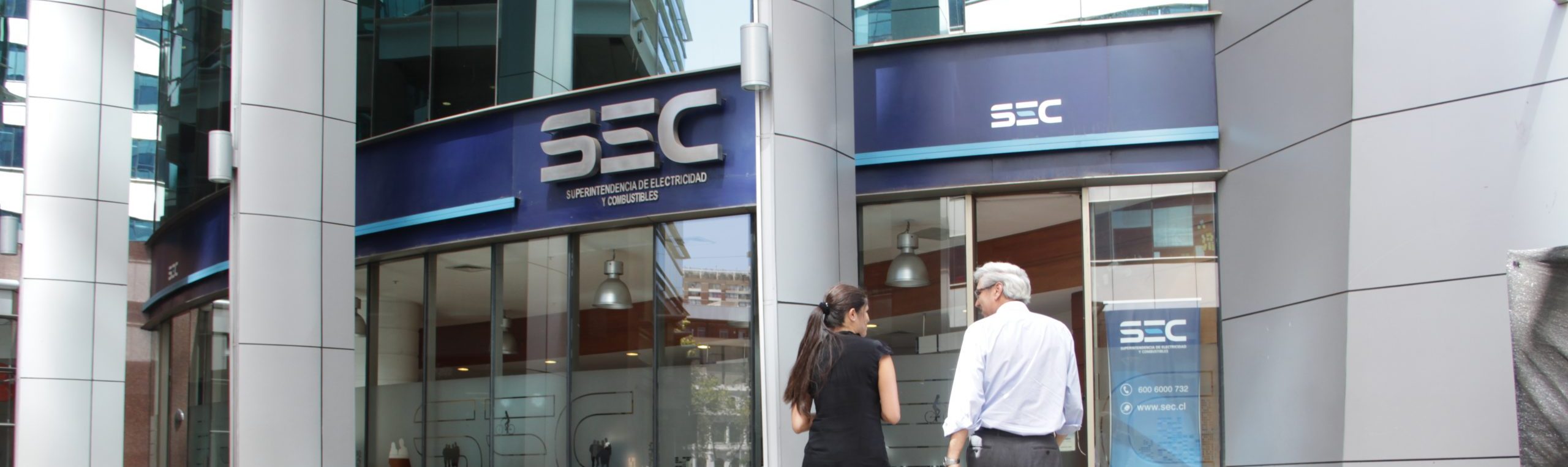 SEC formula cargos a 47 grandes empresas por  no cumplir con Ley de Eficiencia Energética