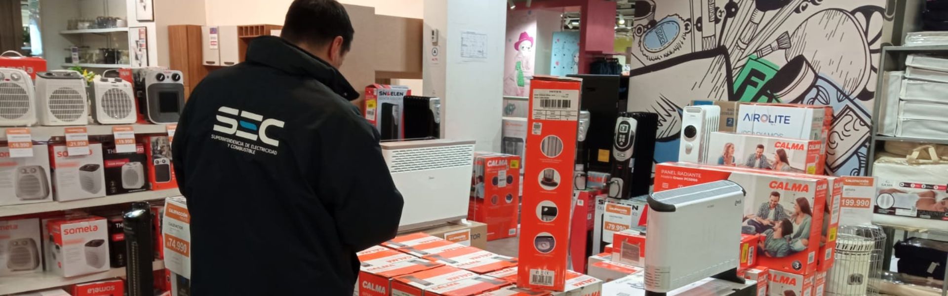 SEC Ñuble y Seremi de Energía inspeccionan venta de estufas y calefactores en locales comerciales del centro de Chillán