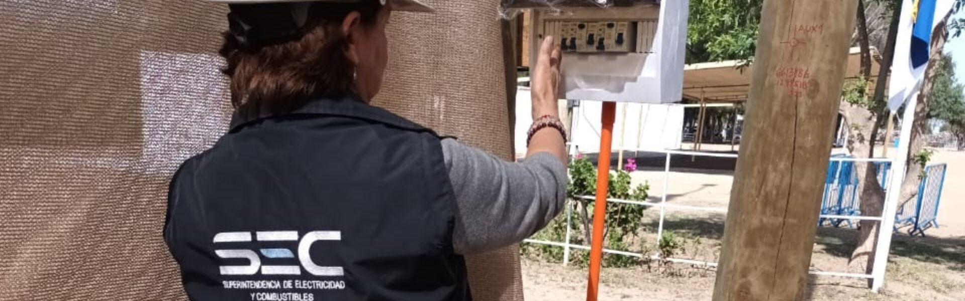 SEC Aysén instruye a municipios de la región a que cumplan con los estándares de seguridad eléctrica en fondas y ramadas