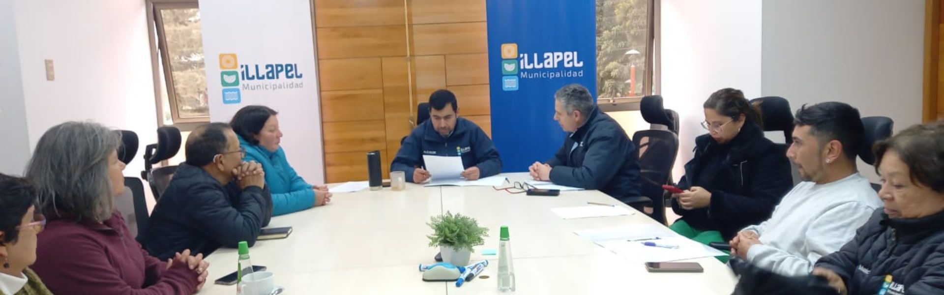 SEC Coquimbo y Municipalidad de Illapel firman convenio que facilitará a vecinos hacer reclamos por electricidad y combustibles