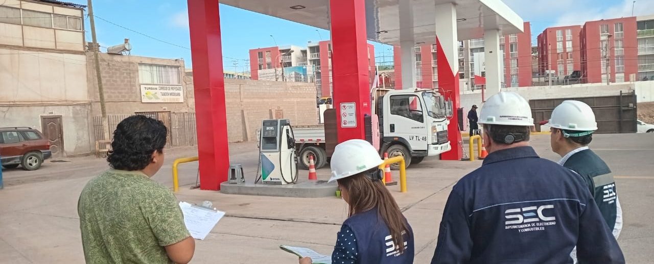 SEC Tarapacá fiscaliza calidad de combustibles que se vende en la comuna de Alto Hospicio
