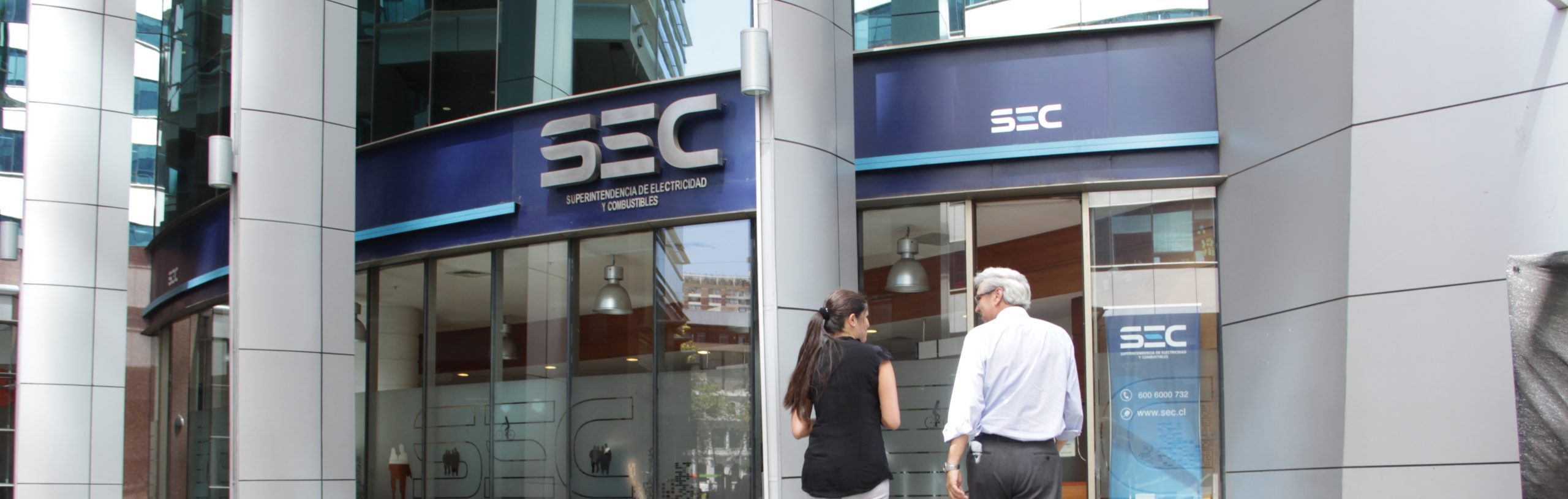 SEC señala que familiares de electrodependientes del Biobío podrán comprar combustibles con su salvoconducto