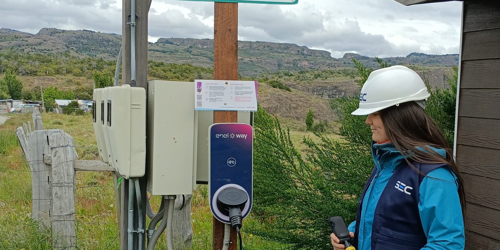SEC fiscaliza cargadores públicos de autos  eléctricos instalados en la Región de Aysén