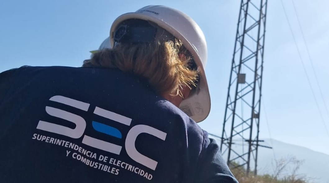 SEC reformula cargos contra ENEL, con nuevos antecedentes, por electrodependientes afectados por cortes de 2024