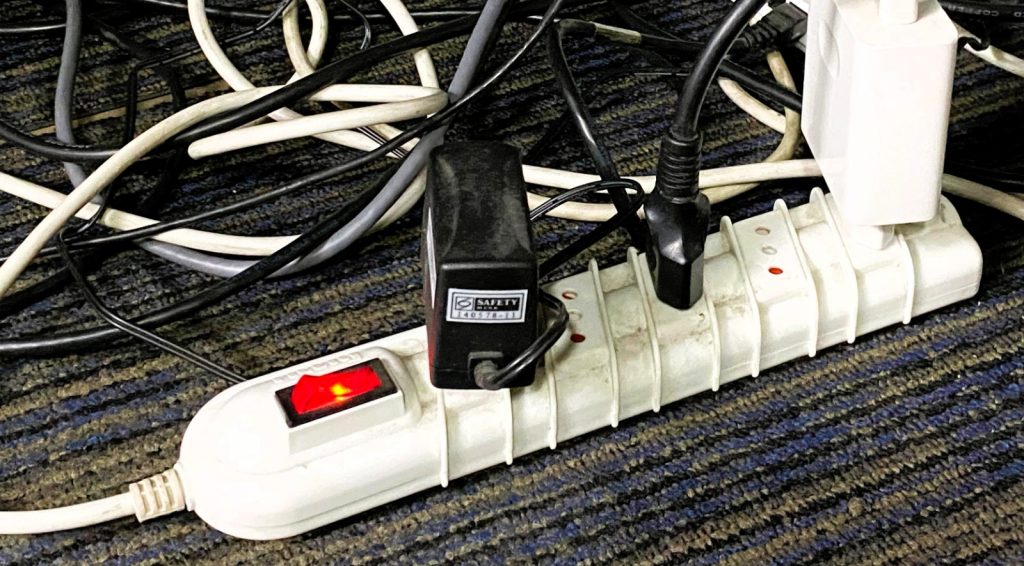 SEC amplia prohibición y bloqueo de códigos QR para nuevos alargadores vendidos por WALMART