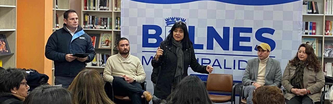 Superintendenta de la SEC visita la Región del Ñuble: firma convenio en Bulnes y escucha las necesidades de la comunidad