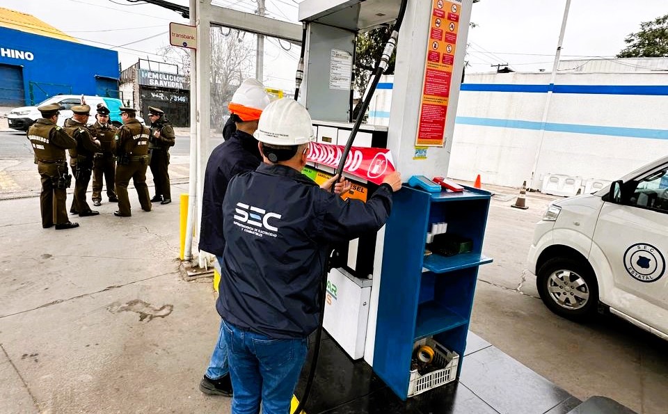 SEC clausura estación de servicio por vender gasolinas que no cumplen con calidad exigida